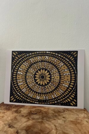 Mei: rozet met gestileerde bladen - Julie de Graag - 1 kunst kaart A4